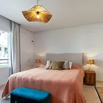 Penthouse With Sea View, Gym & Pool In Puerto Banus