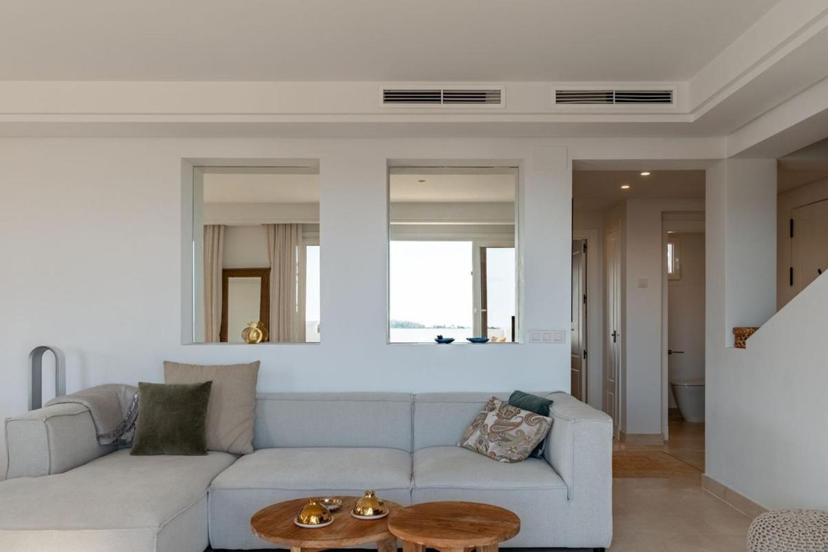Penthouse With Sea View, Gym & Pool In Puerto Banus * Marbella