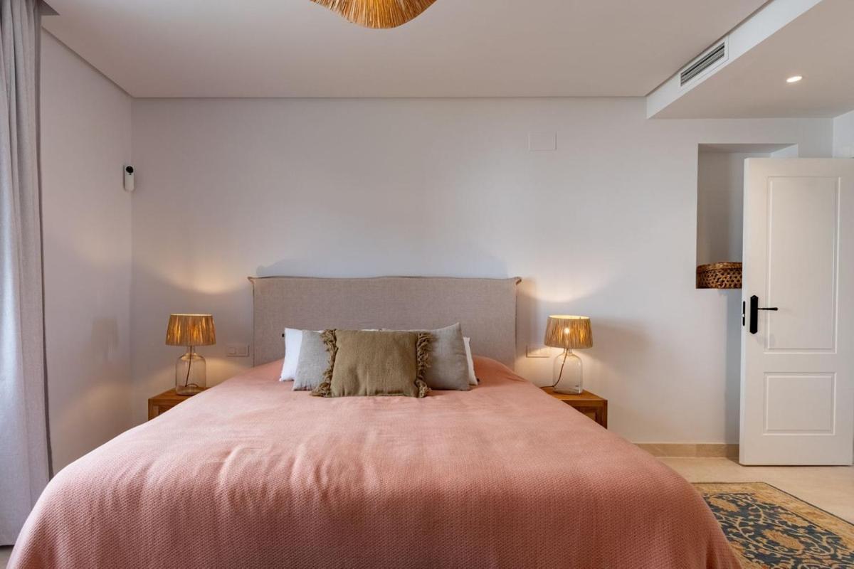 Penthouse With Sea View, Gym & Pool In Puerto Banus * Marbella